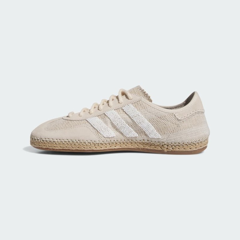 All white adidas gazelle og online